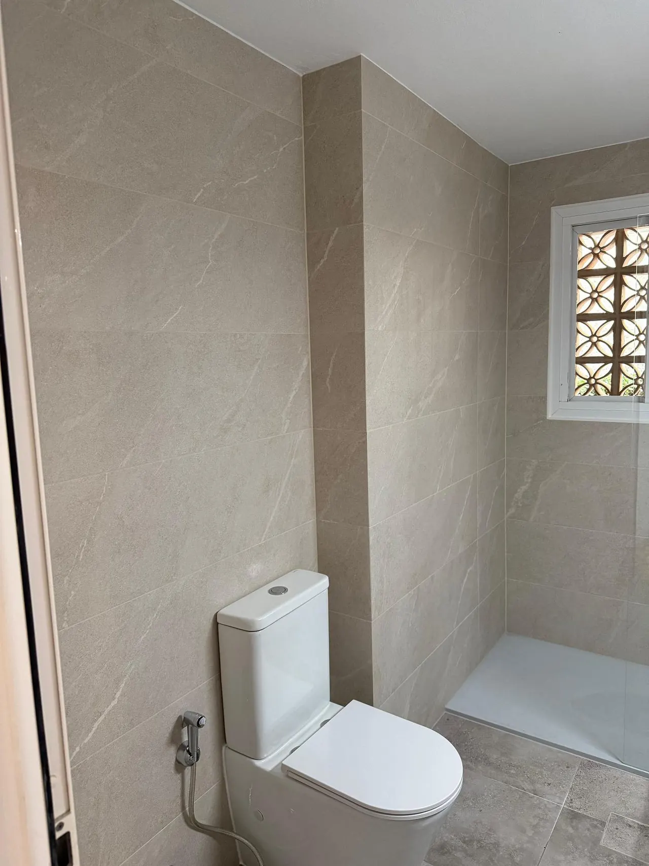 Baño en piedra cálida · Costa del Sol
